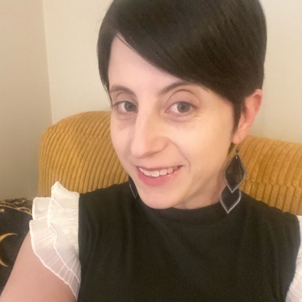 Meet your Posher, Liz